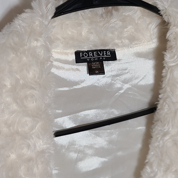 FOREVER Lightweight cape size 3X - Picture 3 of 10